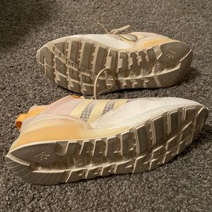 Adidas women’s shoes